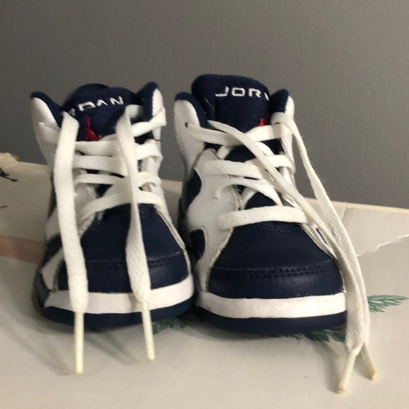 Jordan 6s Olympics size 6.5 C - Picture 1 of 6